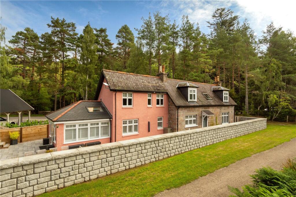 Additional image 3 of Cutaway Cottage, Cambus O'May, Ballater, Aberdeenshire, AB35