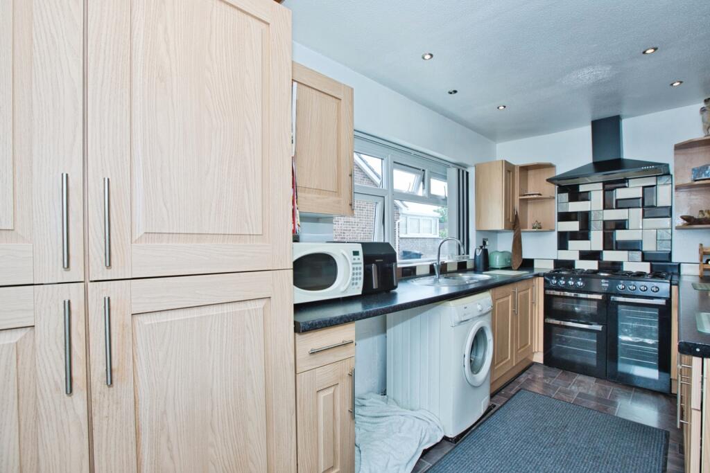 Additional image 5 of Somerleaze Close, Wells, Somerset, BA5