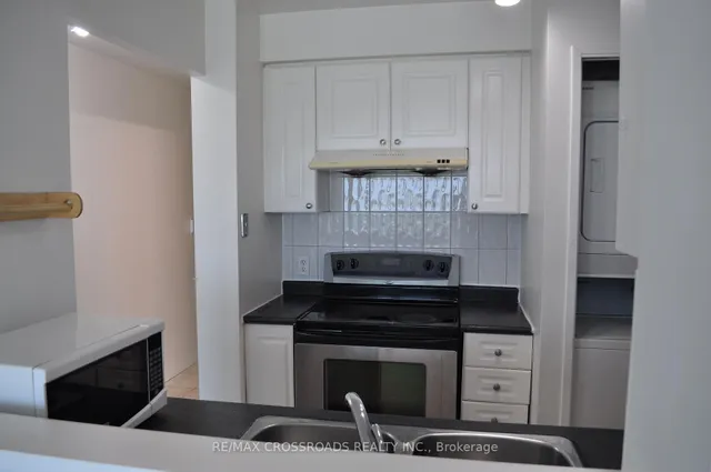 Additional image 31 of 8 Lee Centre Dr Unit 2112