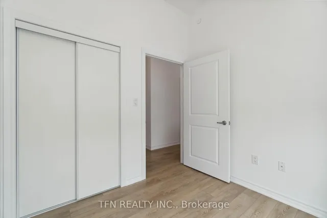 Additional image 25 of 460 Dundas St Unit 121