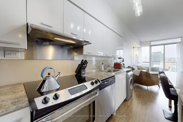 Additional image 13 of 33 Singer Crt Unit 1907