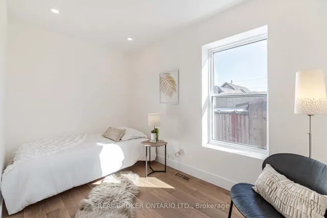 Additional image 21 of 120 Wiltshire Ave