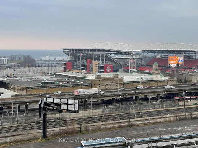 Additional image 21 of 135 East Liberty St Unit 902