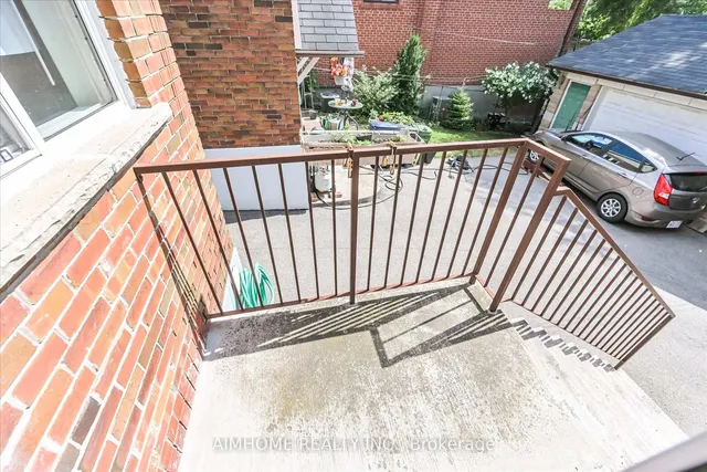 Additional image 26 of 382 Blackthorn Ave