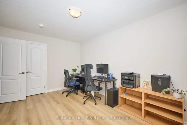 Additional image 26 of 73 Lloyd Davies Way