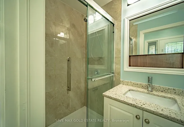 Additional image 25 of 21 Stanley Crt