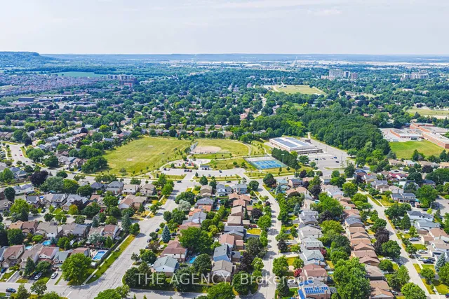 Additional image 46 of 636 Serafini Cres