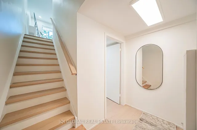 Additional image 10 of 1270 Gainsborough Dr Unit 72