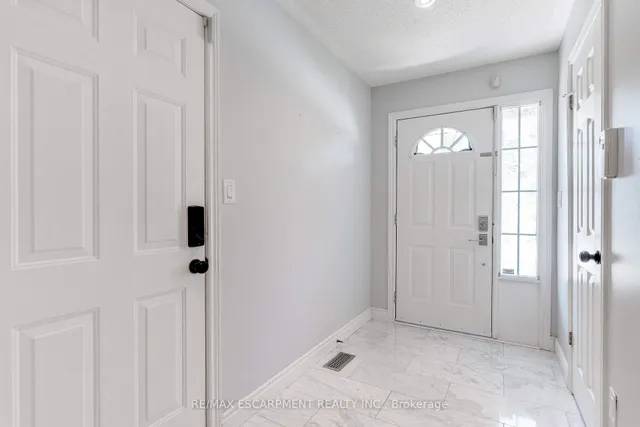 Additional image 3 of 2151 WALKERS Line Unit 19