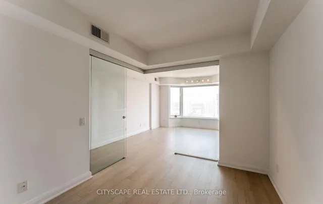 Additional image 13 of 155 Yorkville Ave Unit 2120