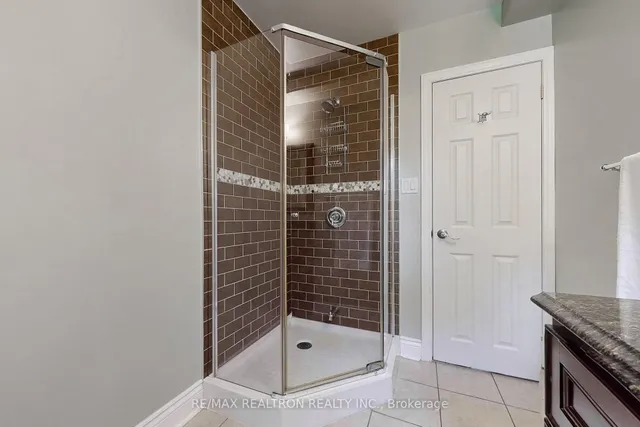 Additional image 37 of 87 Valentine Dr