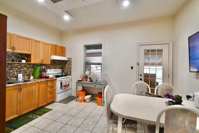 Additional image 23 of 13 Leeming St