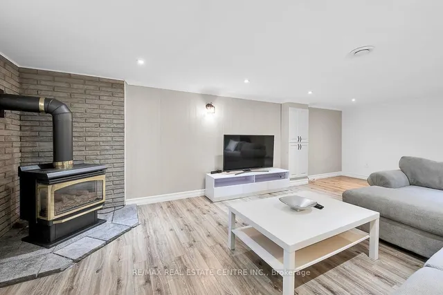 Additional image 33 of 28 Marion Cres