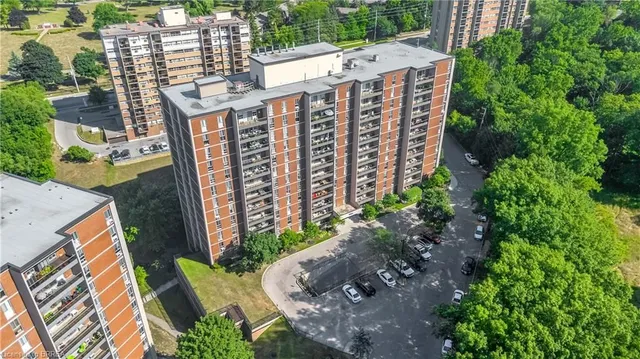 Additional image 40 of 1964 Main St Unit 507