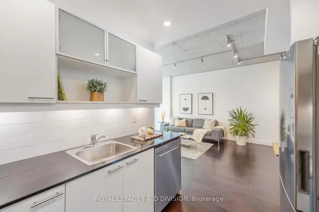 Additional image 18 of 218 King St Unit 407