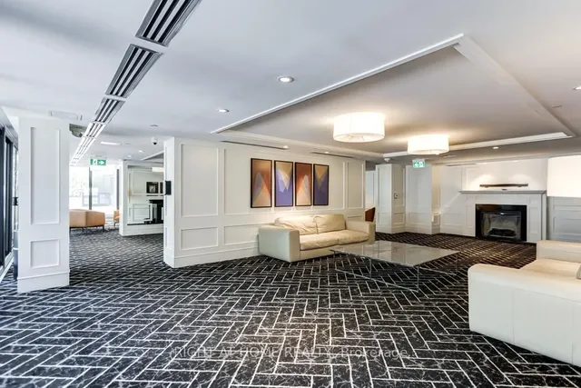 Additional image 32 of 955 Bay St Unit 210