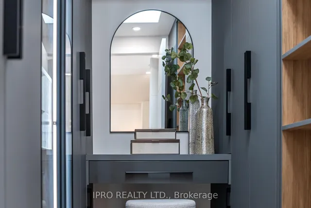 Additional image 41 of 594 Broadway Ave