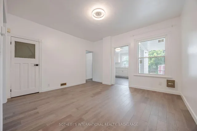 Additional image 5 of 81 Clinton St