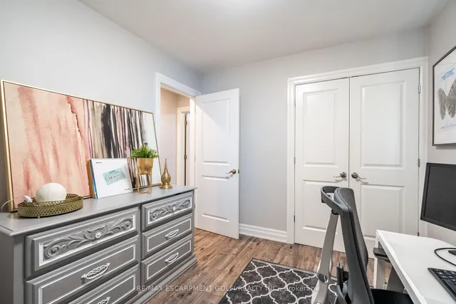 Additional image 14 of 324 Parkside Dr