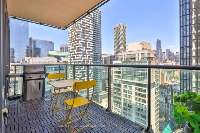 Additional image 24 of 33 Lombard St Unit 2204