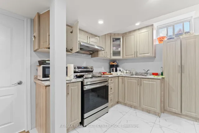 Additional image 32 of 1 Astrantia Way