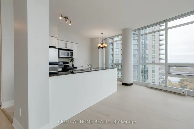 Additional image 12 of 231 Fort York Blvd Unit 2603