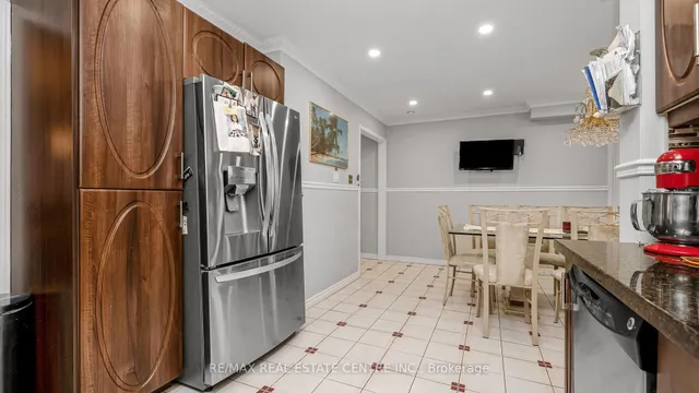 Additional image 15 of 4489 Weymouth Commons Cres