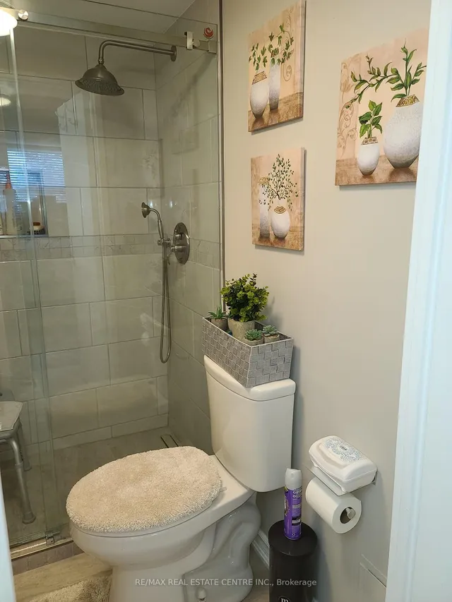 Additional image 14 of 8 Lisa St Unit 407