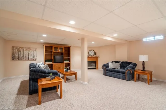 Additional image 19 of 281 Silverbirch Blvd Unit 19