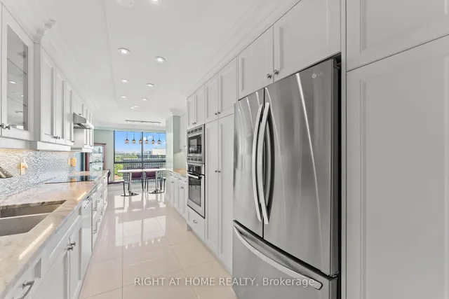 Additional image 40 of 3 Concorde Pl Unit 1503