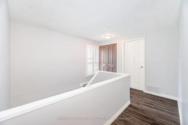 Additional image 6 of 59 Kenninghall Blvd Unit 5