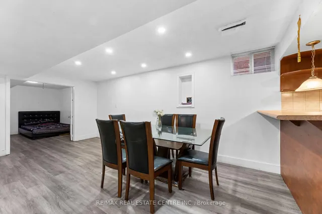 Additional image 39 of 82 Flowertown Ave