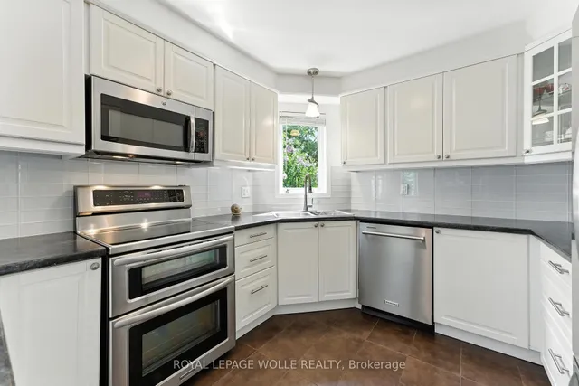 Additional image 12 of 51 Strathroy Cres