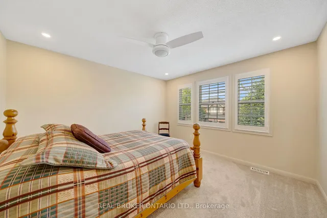 Additional image 22 of 5689 Roseville Crt