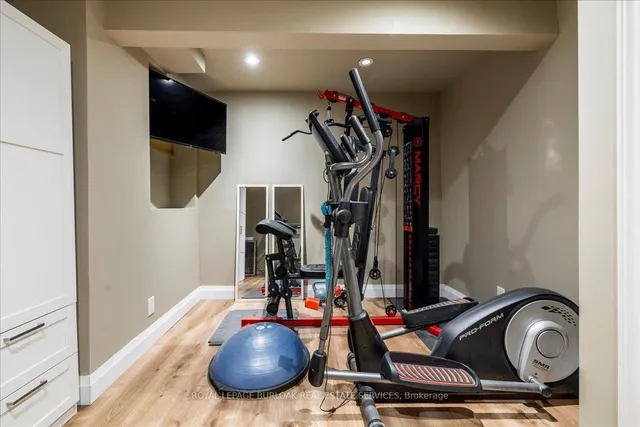 Additional image 34 of 61 Niska Dr