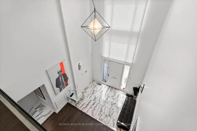 Additional image 18 of 566 Castlefield Ave