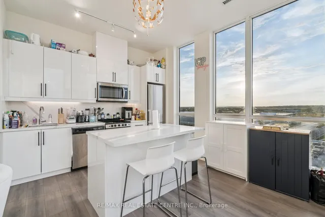 Additional image 12 of 509 Dundas St Unit 804