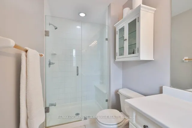 Additional image 31 of 4302 Clubview Dr