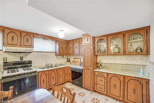 Additional image 30 of 50 Aldridge St