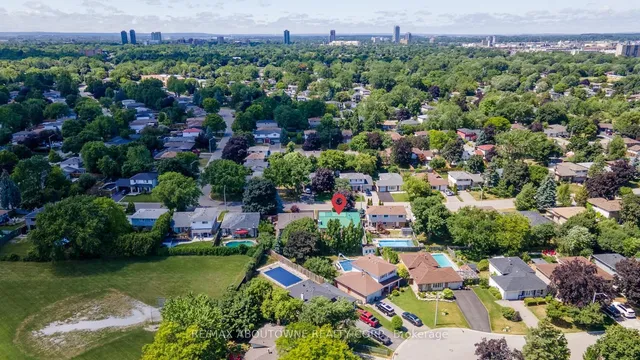 Additional image 43 of 15 Lockton Cres