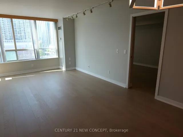 Additional image 11 of 18 Parkview Ave Unit 1006