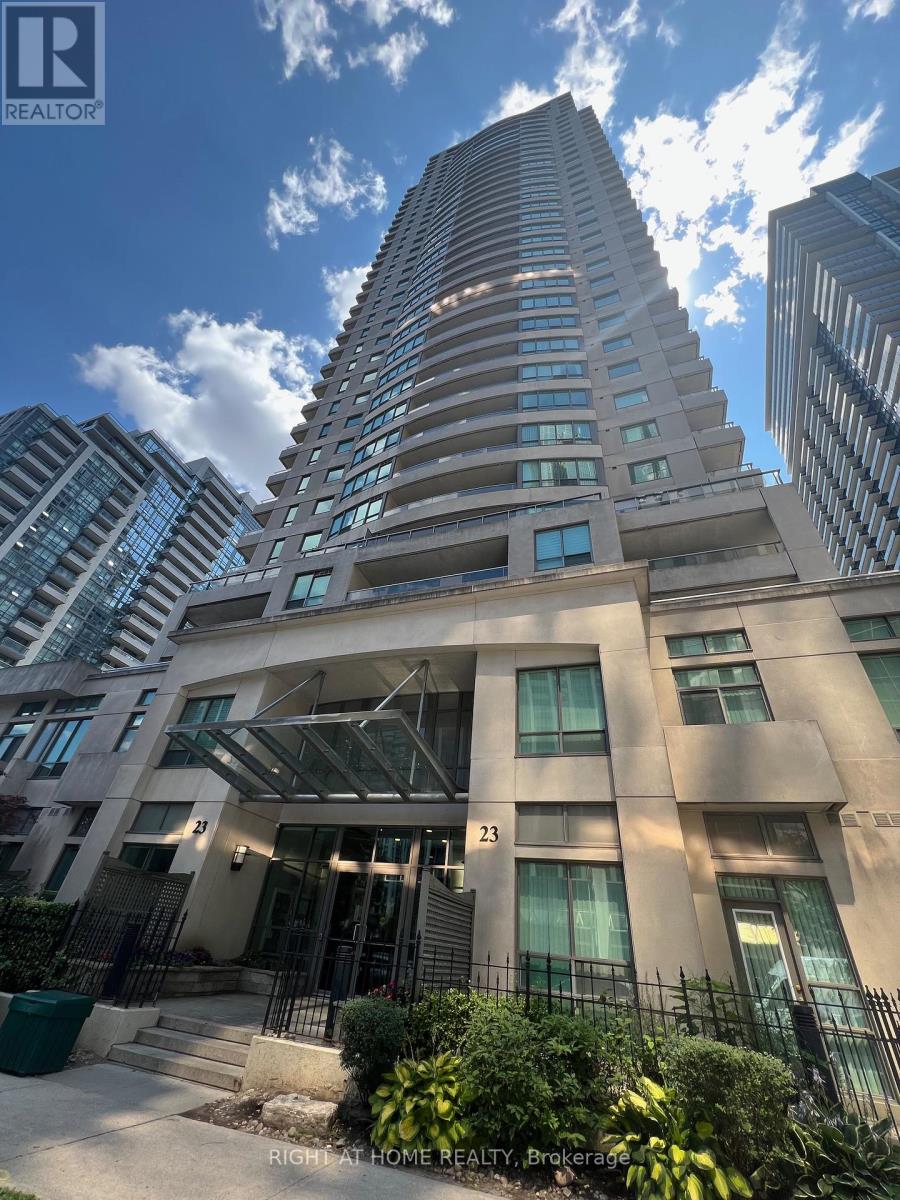 105 - 23 HOLLYWOOD AVENUE|Toronto (Willowdale East), Ontario M2N7L8