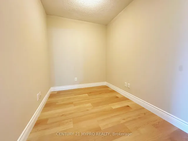 Additional image 11 of 151 Village Green Sq Unit 2506