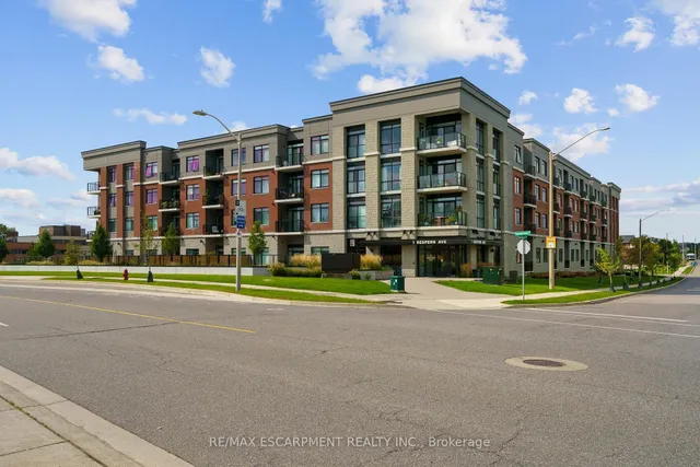 1 Redfern Ave Unit 127