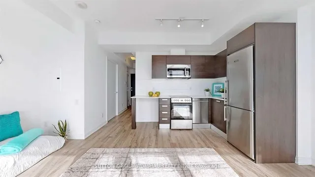 Additional image 9 of 42 Charles St Unit 4105