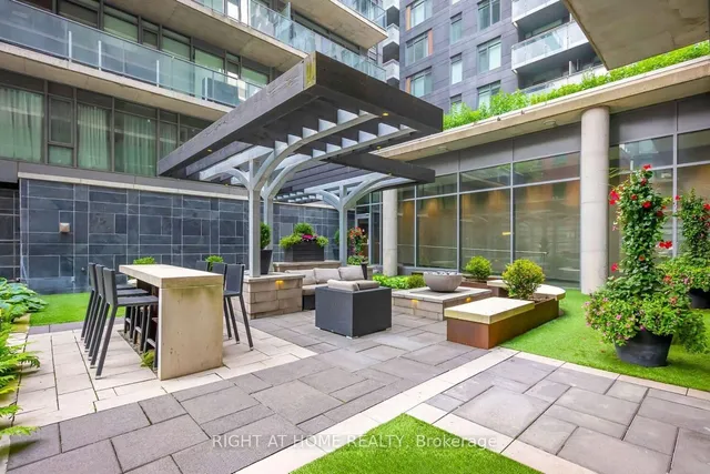 Additional image 26 of 650 King St Unit 706