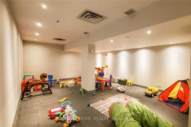 Additional image 36 of 60 Absolute Ave Unit 3601