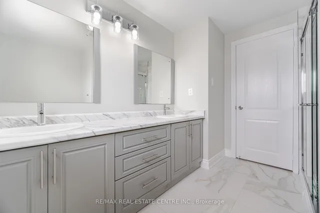 Additional image 42 of 76 Moffatt Ave