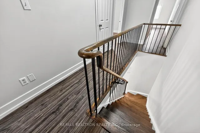 Additional image 23 of 17 Lenthall Ave