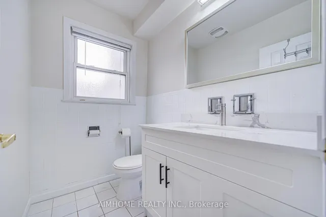 Additional image 46 of 18 Colonnade Rd